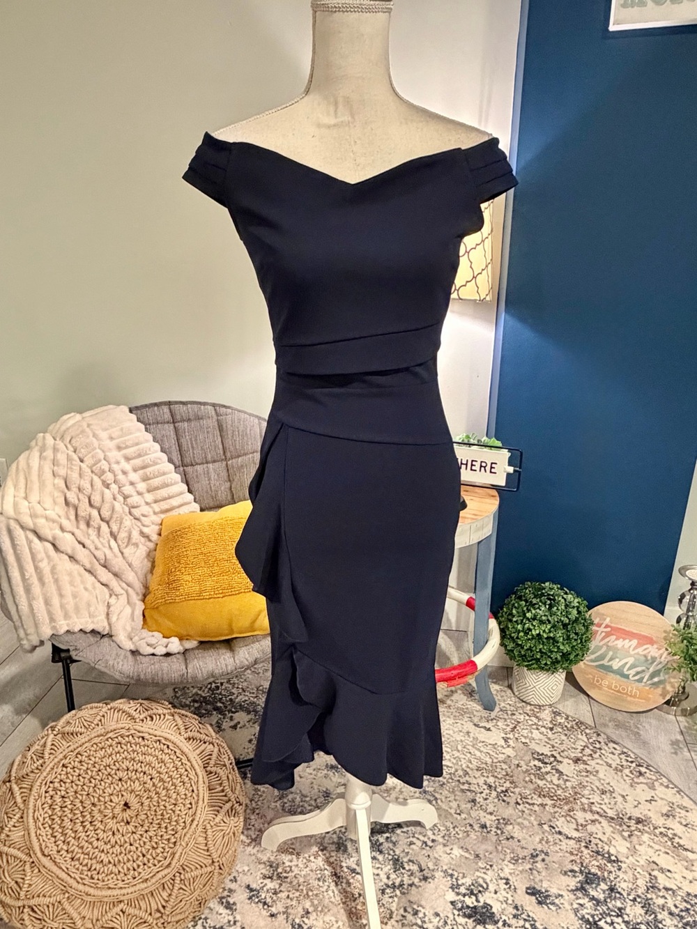 Knitee NWT Navy Off Shoulder Bridesmaid Formal Dress S